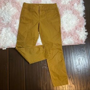 Old Navy Pixie Mustard Pants Women’s Size 8